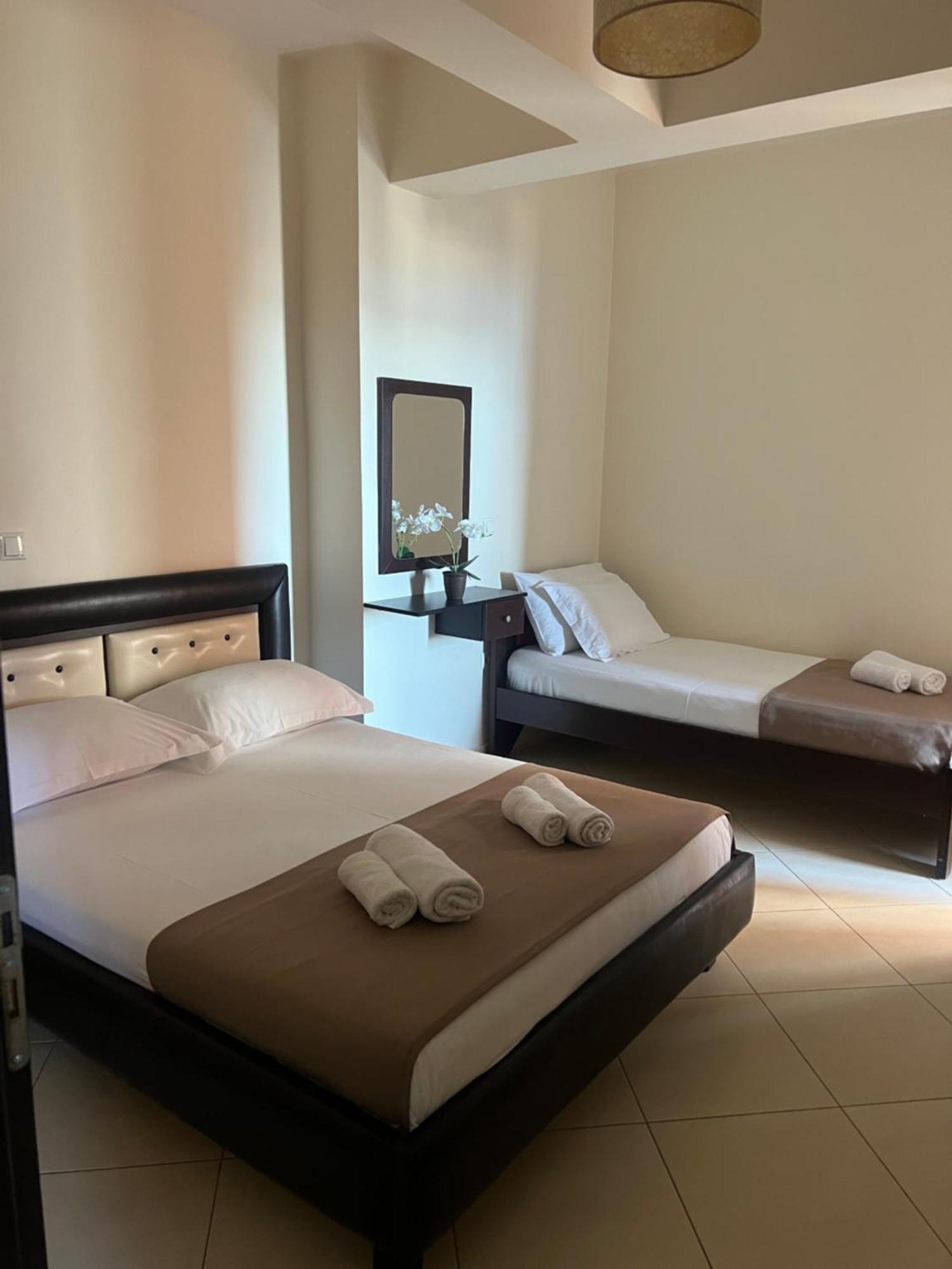 Ansi Paradiso Apartaments Sarande Bagian luar foto