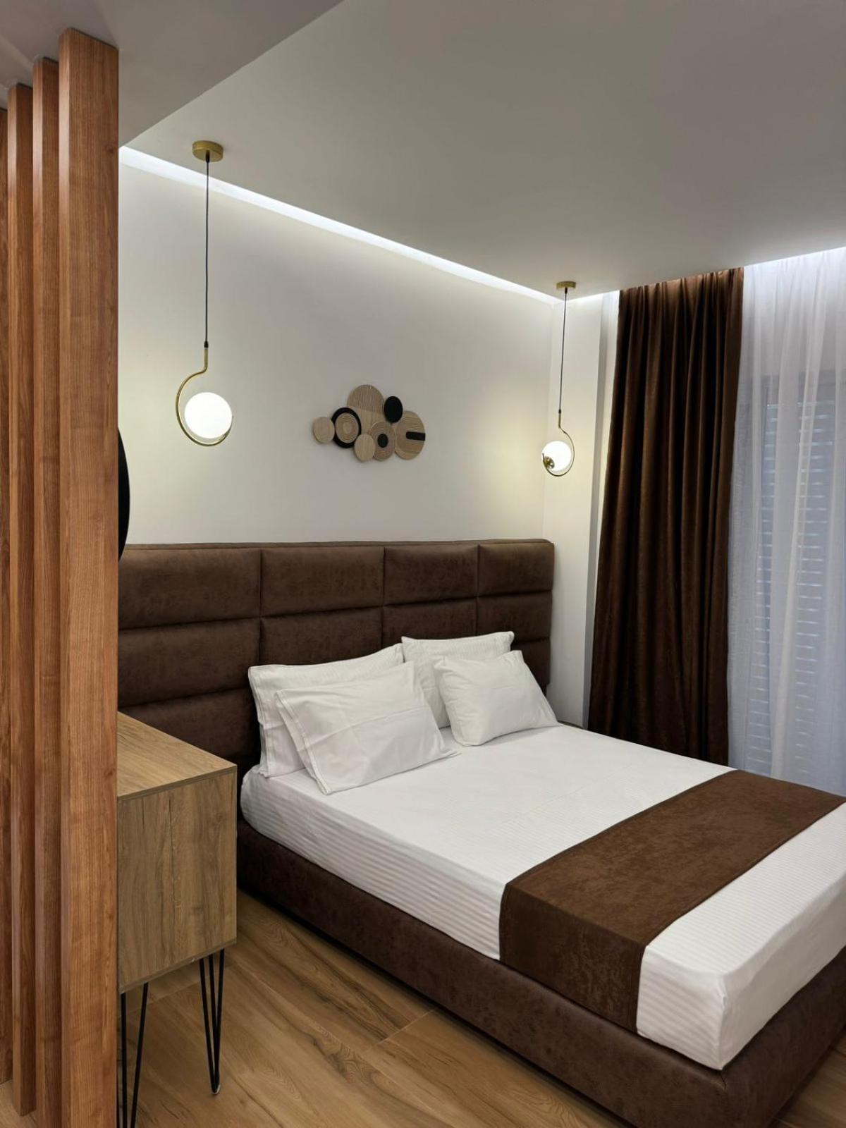 Ansi Paradiso Apartaments Sarande Bagian luar foto