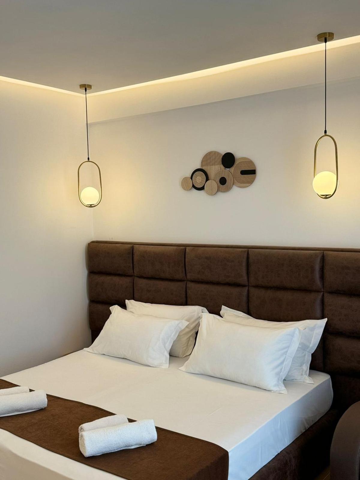 Ansi Paradiso Apartaments Sarande Bagian luar foto