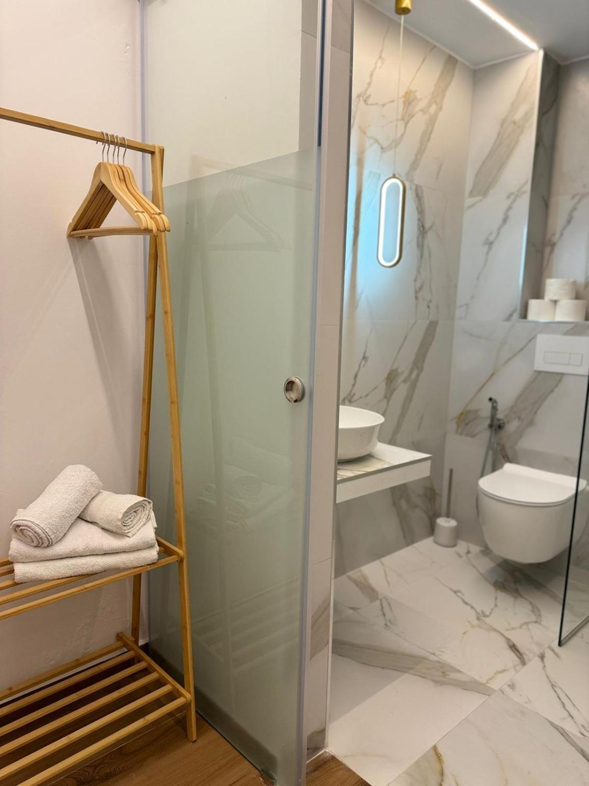Ansi Paradiso Apartaments Sarande Bagian luar foto